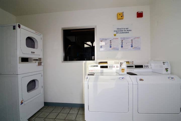 Laundry 14 of 31