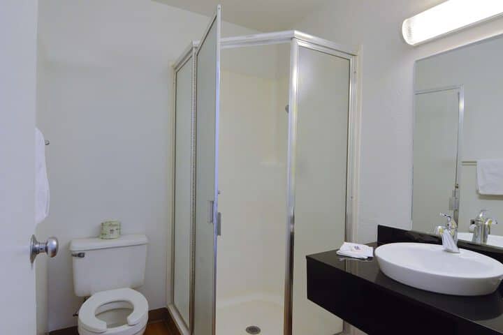 Room 18 of 31